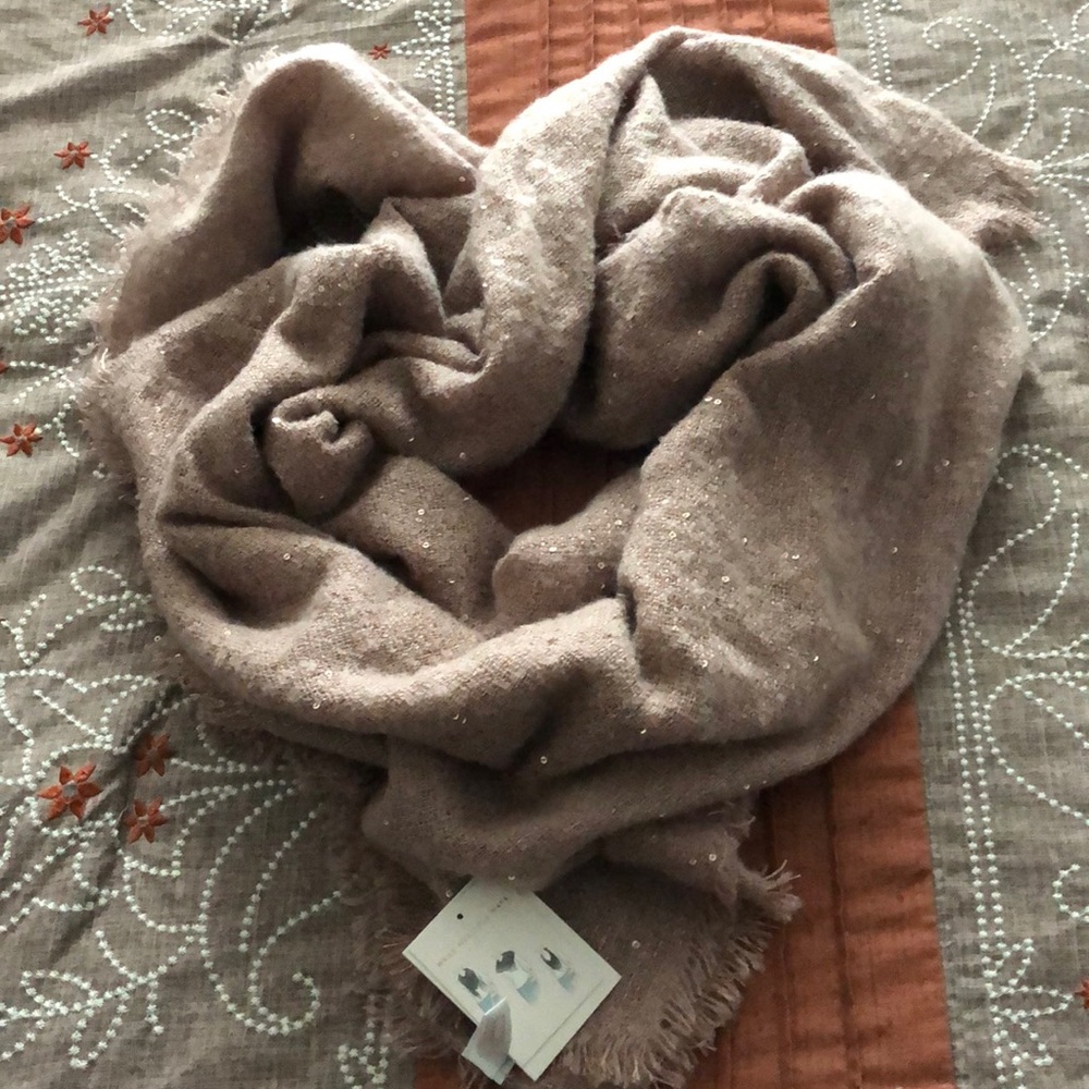 NWT Lauren Conrad Scarf